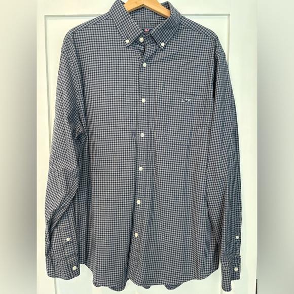 Vineyard Vines Button Down Shirt, XL - Picture 3 of 4